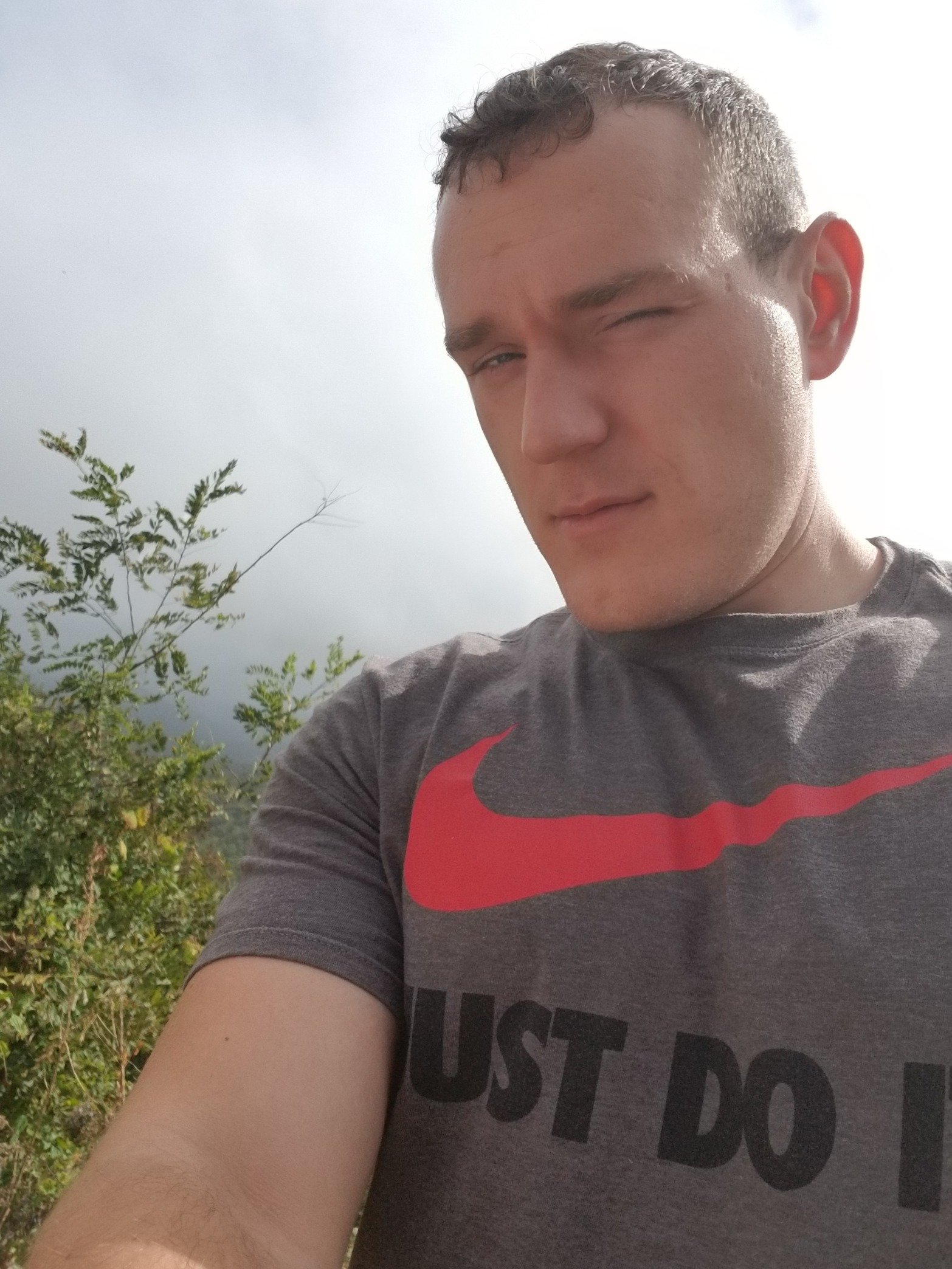 signalhawk2011's profile picture. 