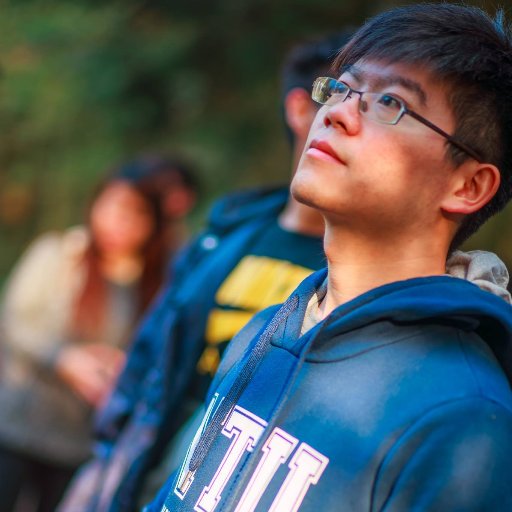 jhangyu's profile picture. 曾經的高中生已經死了
這裡現在只有每天想早點從公司開溜的中年人