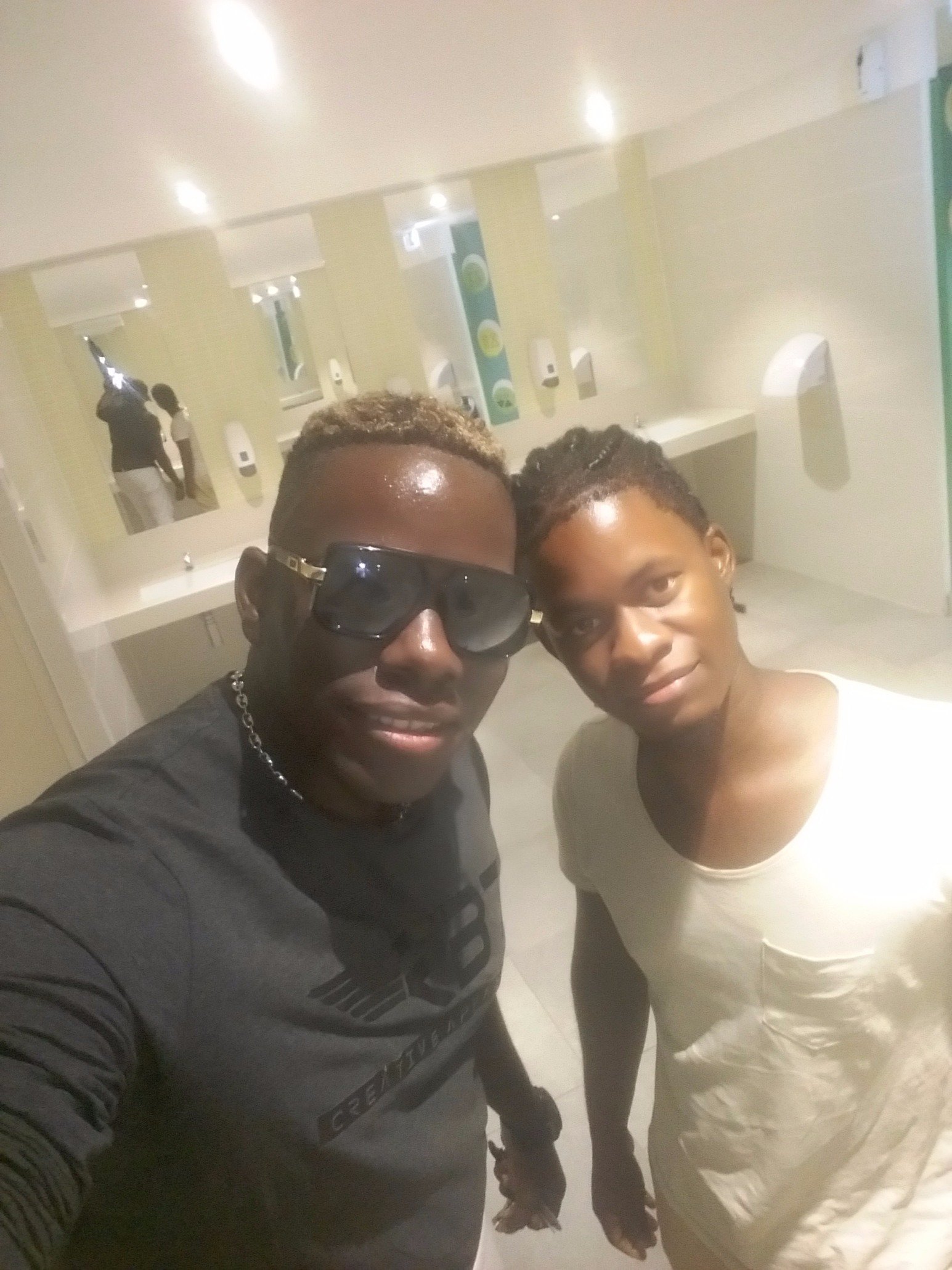 GwatinikWolf's profile picture. 