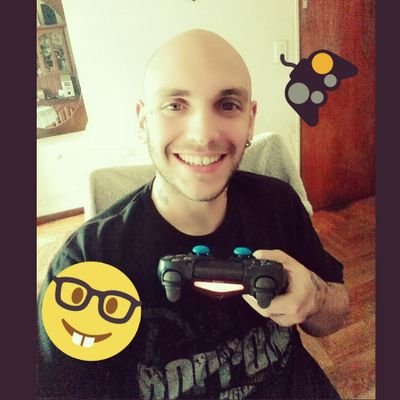 Amo jugar videojuegos 🎮 24 Años 😊. Youtuber🤓👇 quiero llegar a los 100K😀. Dejen like y compartan con sus amigos 👍🙏