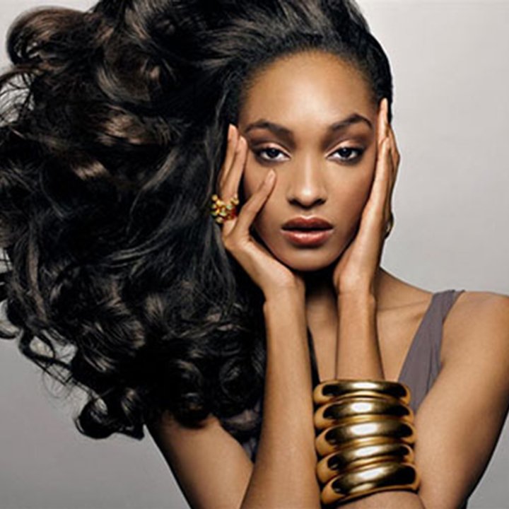 lbshair_'s profile picture. We Give Good Hair A New Meaning. Get the Hollywood look with our 100% virgin human hair for long-lasting, luxe locks!