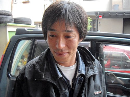 神戸で中古車販売・整備会社の経営をしてます。フォロ・リフォロ・ＲＴはご自由に^^　公式 @carfactory110