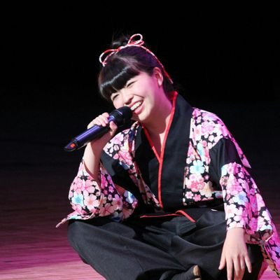 初舞台4歳/テレビ東京THEカラオケ★バトル出演/NHKのど自慢チャンピオン大会出演/SMAPの皆さん、北島三郎さん、天童よしみさん、八代亜紀さん、氷川きよしさん、さまぁ〜ずさんらと共演/埼玉大学大学院在学中