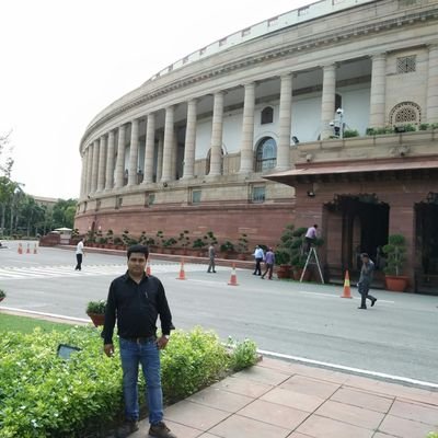 Dr. Praveen Kumar Profile