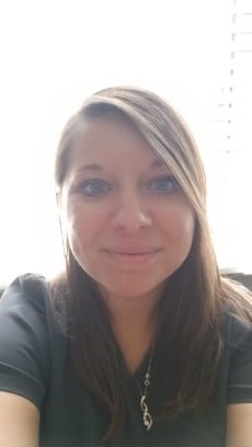Wife, mom of 3, FL native, and lover of all things Disney.