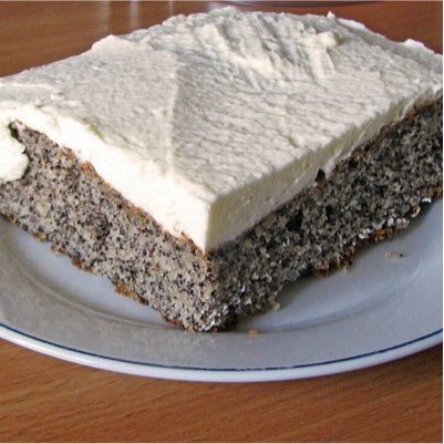 Der offizielle Account des Teams Mohnkuchen! | Aus Liebe zum besten Gebäck der Welt | Wer folgt, bekommt ein Stück 😀 | ❤️ wird mit #Mohnkuchen bezeugt!