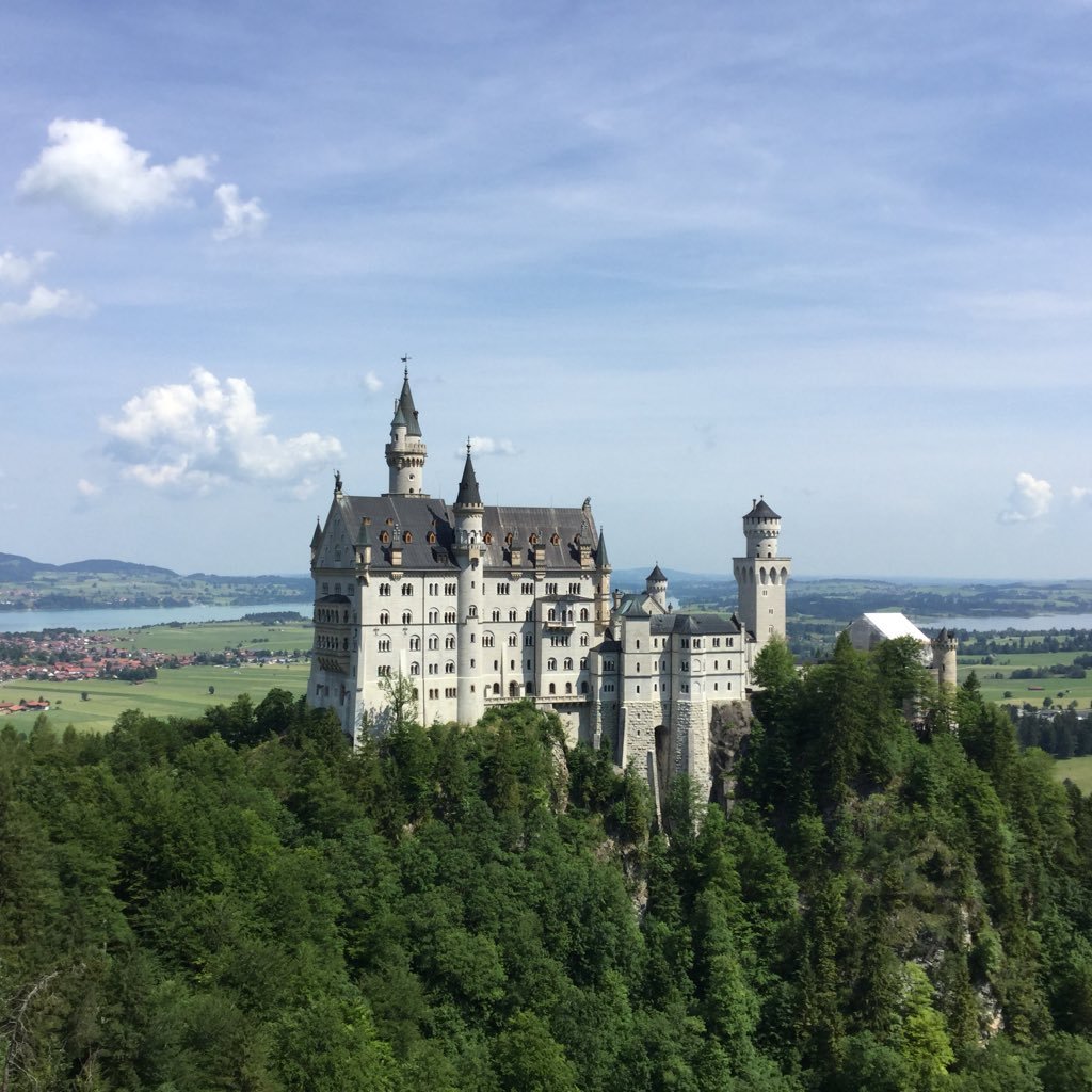 Stevens23Livia's profile picture. Agenda Culturel Artistes Belges Artistes Internationaux Culture Grands musées dans le monde International Météo Journalistes & Analystes Musées en Belgique