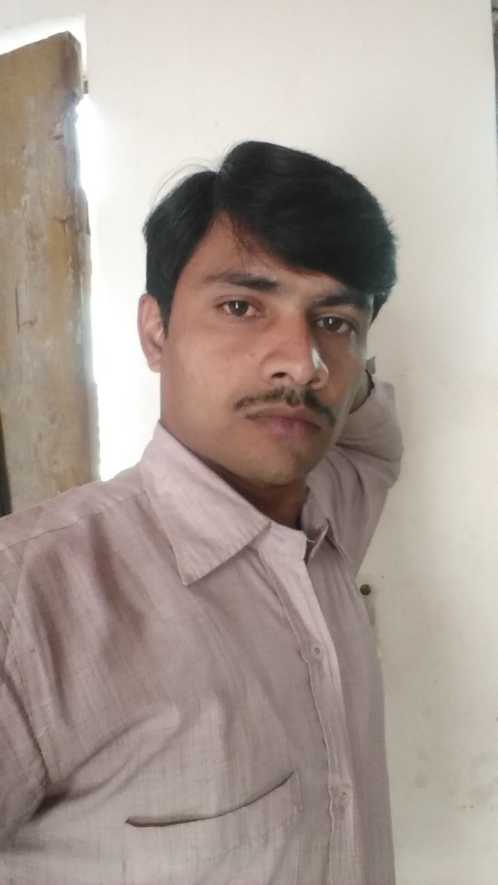 ashutosh_alfa's profile picture. I'm not loyal but I am better than a loyal.