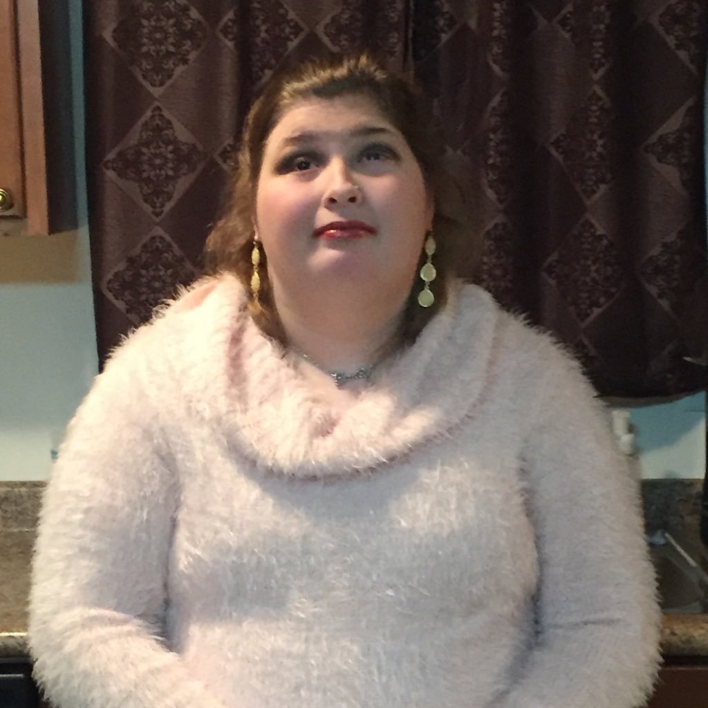 EmilyJWoods's profile picture. my YouTube channels are TheEmilyShow and  EmilysLife my snapchat is EmilyJWoods  my Instagram is mamabearwoods