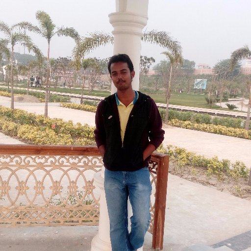 Chitransh294's profile picture. 😀