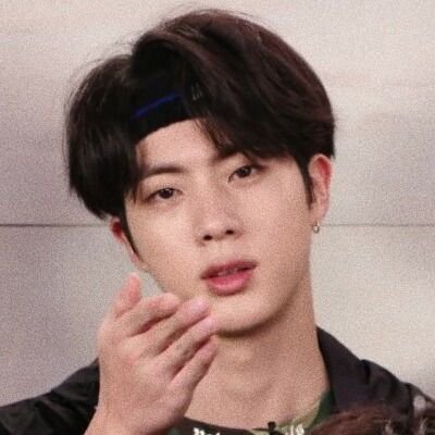 no todos podemos apreciar verdaderamente la belleza 
de kim seokjin.