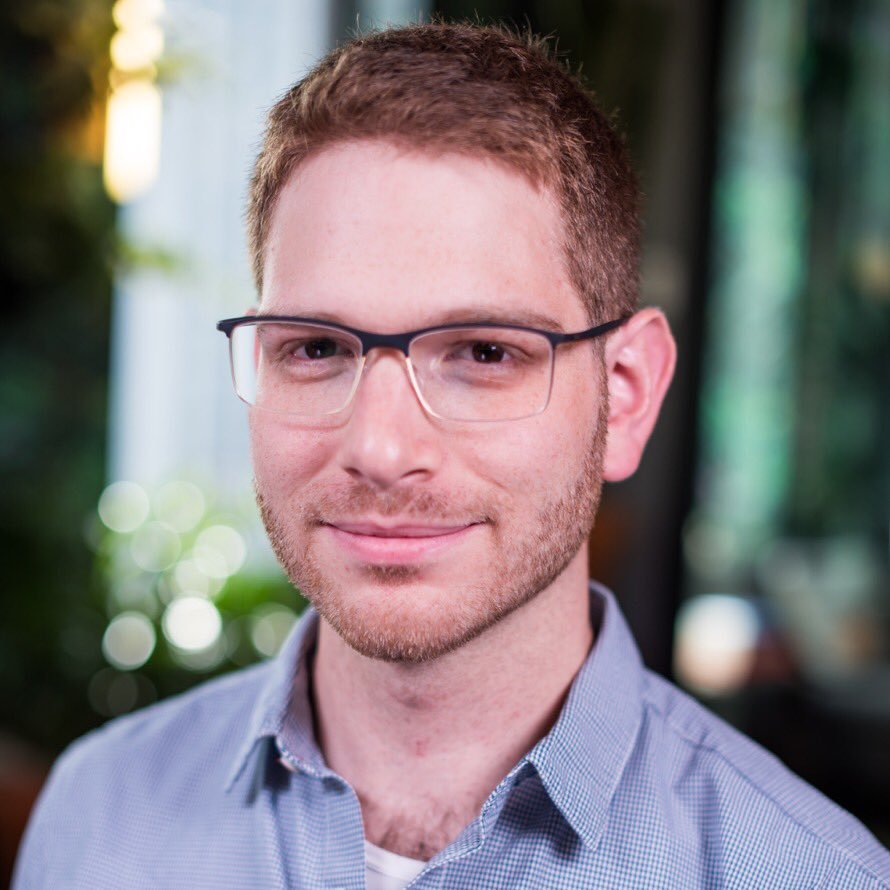 idanwarsawski's profile picture. I like airplane food.