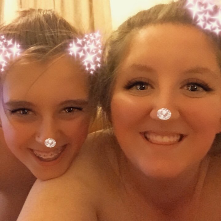 legitmelissa_'s profile picture. ♏️ avoid hangover, stay drunk✌🏻️