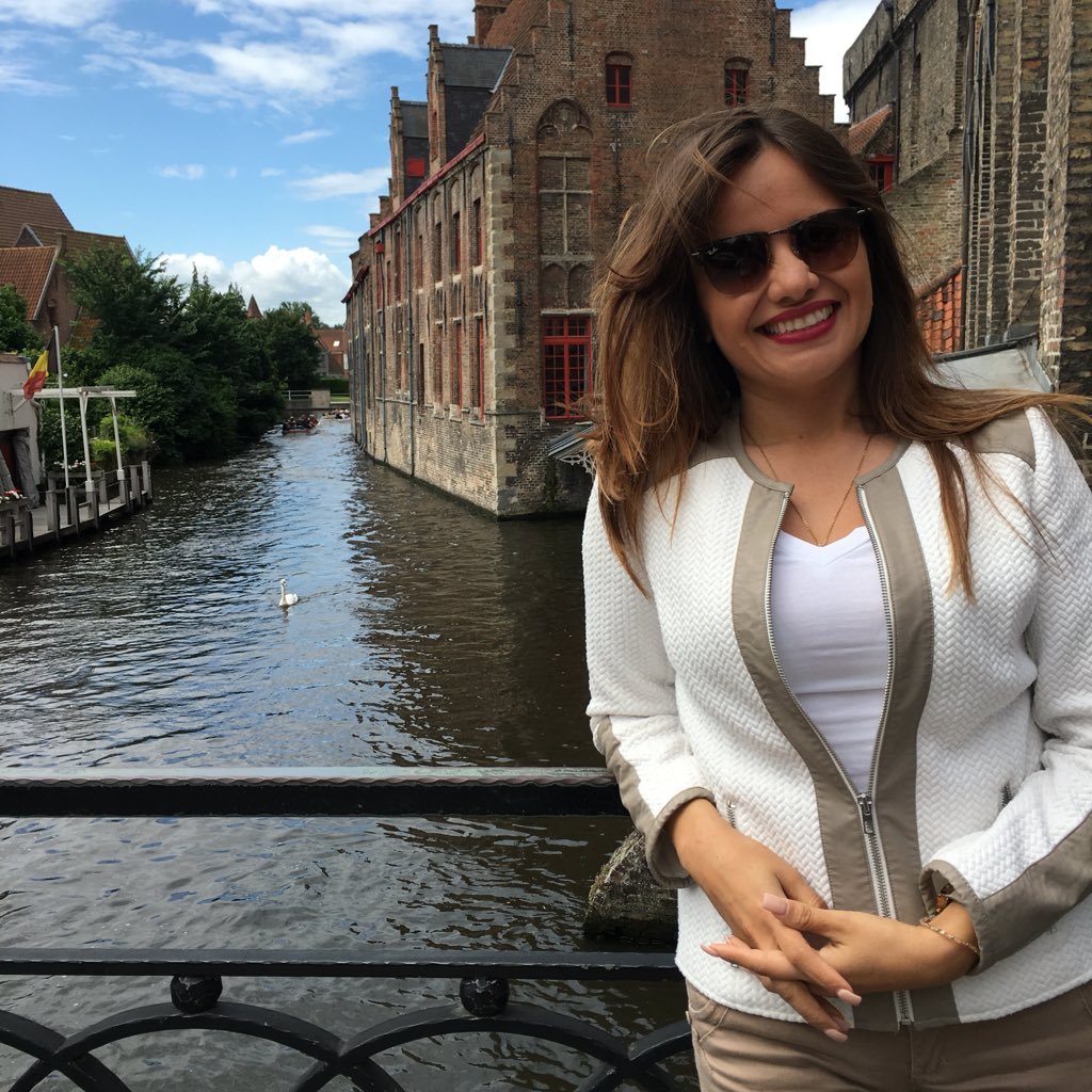 Maestra en Gestión del Talento y Tecnologías del Aprendizaje, gusto por el servicio y seguidora ferviente de la Educación,buena gobernanza. @innovajal