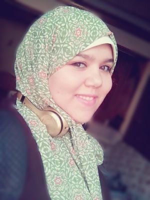 Aya_Alshref's profile picture. لا اريد ان اكون في عداد الشباب الذين وجدوا ورحلوا دون فعل اي شئ اريد ان اكون شخصية مؤثرة في العالم