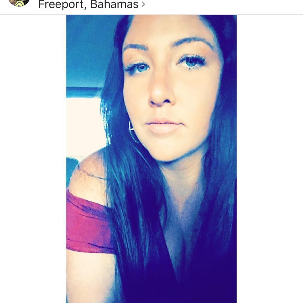 HollyBee317's profile picture. 