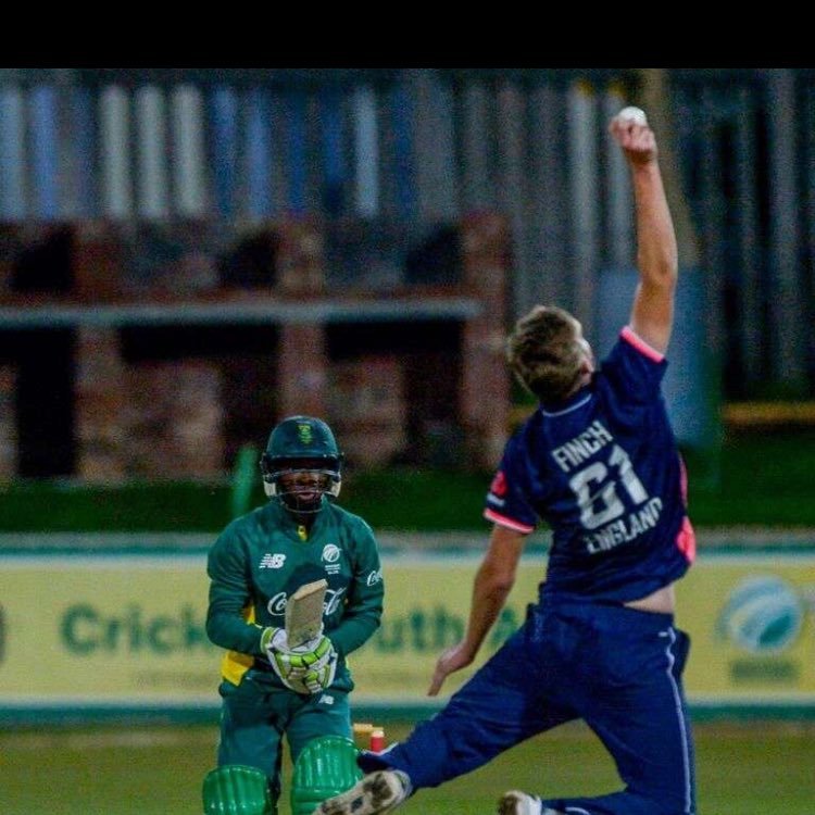 Professional Cricketer @WorcsCCC Represented by Vitae Sports