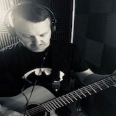 PR Manager for @ShadowQuill and https://t.co/dXZVz4I0S0, Musician, Podcast host for Superhero Therapy Podcast and the Harry Potter Podcast.