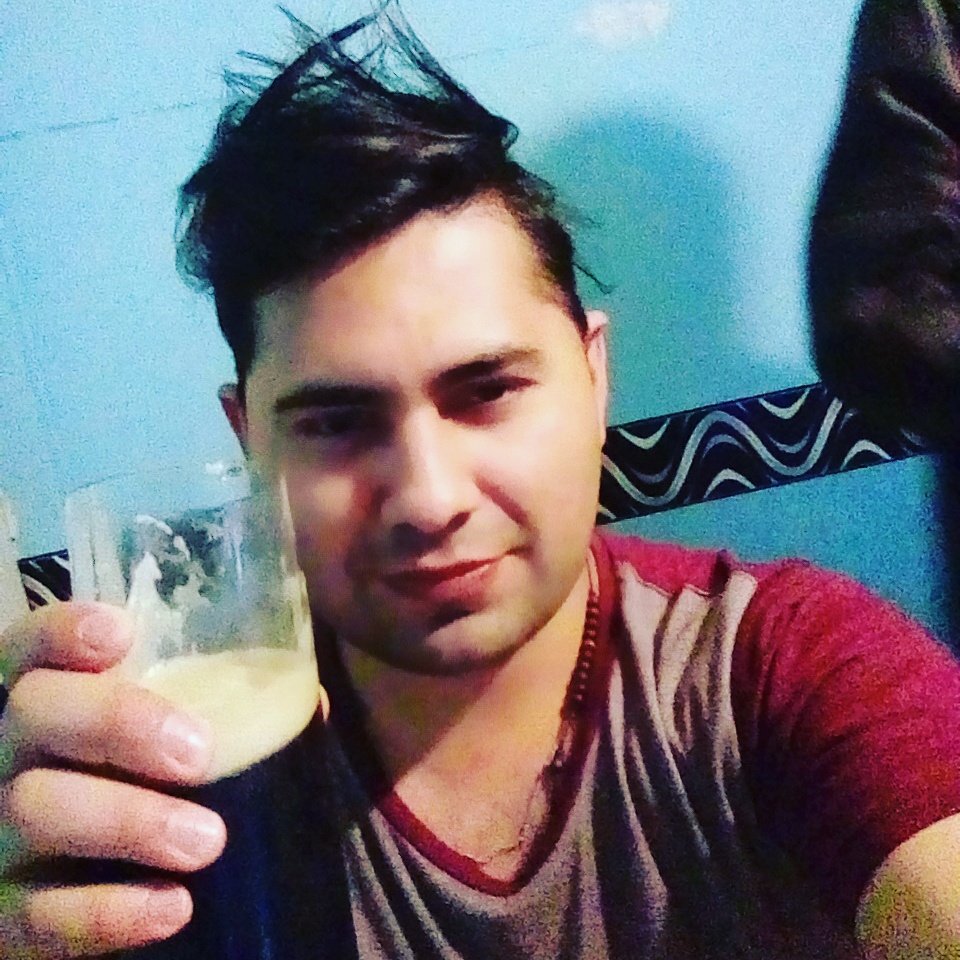 soy un chico que busca hacer mas amigos es todo ... bueno los invito a que me conoscan besos