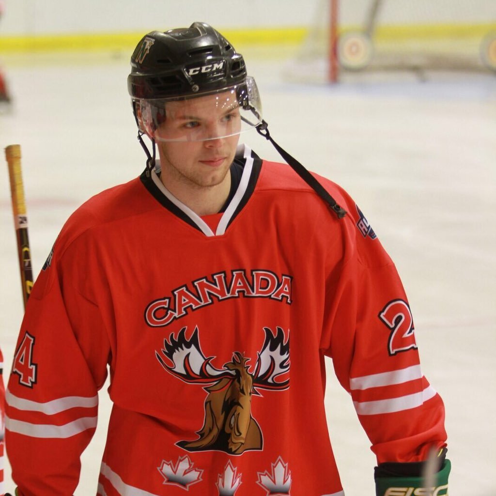 joenewhouse24's profile picture. 