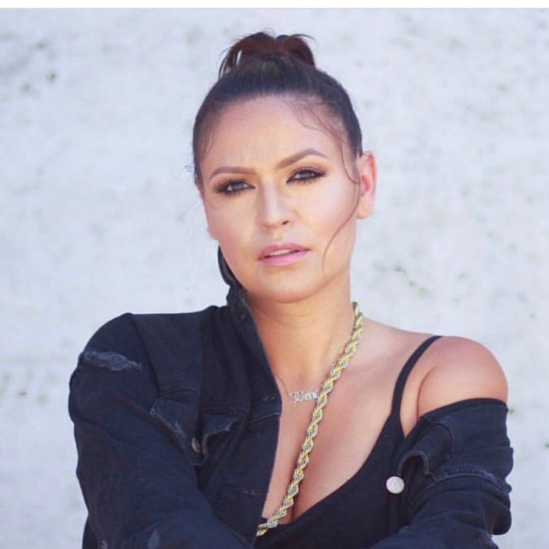 Linda Garcia Profile