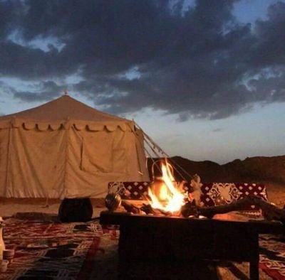  تدري وش اللي من غيابـك تعلمت
إن القــدر لاصـارمـحـدن يردّه
وتدري وش اللي حدني ماتكلمت
شمـوخ قلب ماخلق من يهدّه