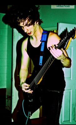 Ricky_Strings's profile picture. Guitar player & music lover. Local 31 stage rigger Kansas City, Mo.
Former lead guitarist: Waltz of the Rabid.
https://t.co/kUn5NuIy3o