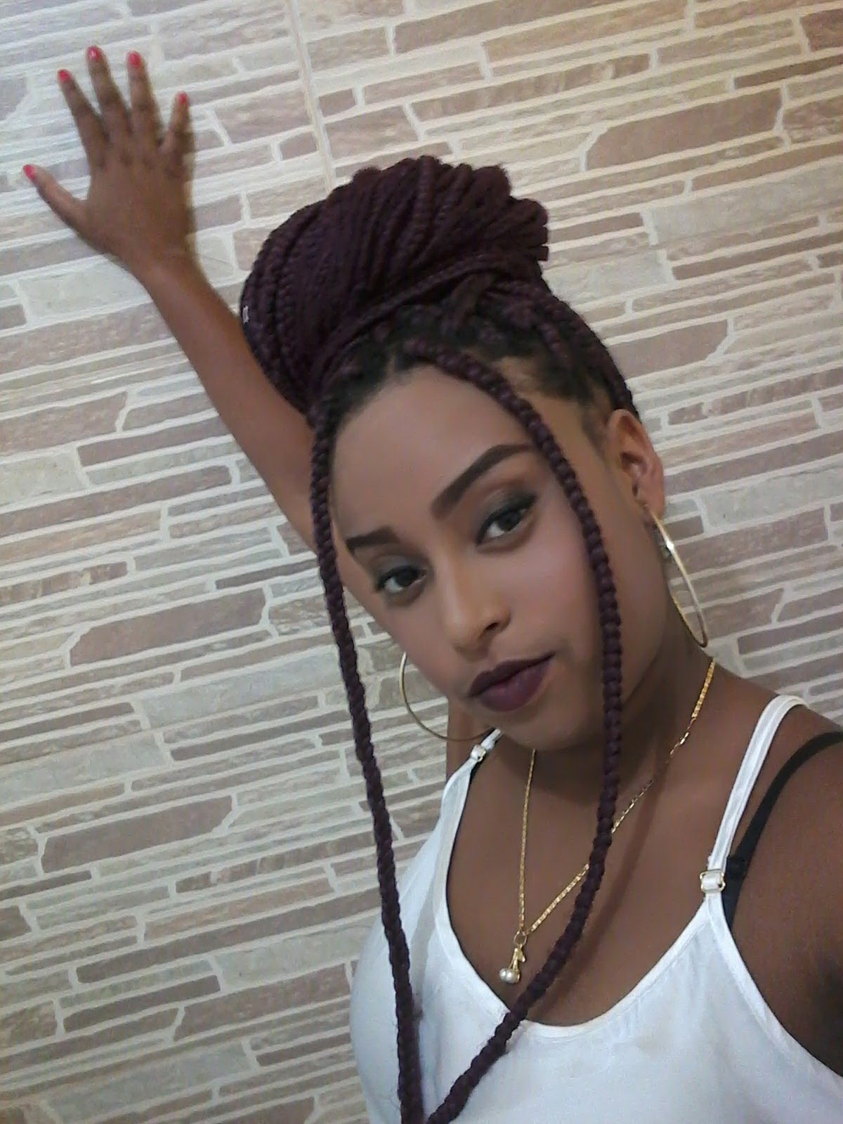 heyimcarolayne's profile picture. " Seja forte e corajoso não se apavore nem desanime, pois o senhor, o seu deus,estará com você por onde você  andar" Josué 1:9 📖