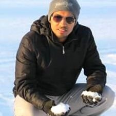 Abdullah14041's profile picture. ‏⚔الحَياةْ هَديةْ ؛وَ العَائلة هَديةْ ؛وَ الأصَدقَاء أيَضاً ؛ كُل شَيء هَديةْ وَ نَعمَة ؛وَ النَعم تَستحَقُ 
الشكر حتَى تَدُوم⚔
⚫🔸الهاشمي نسل الأطهار🔸⚫