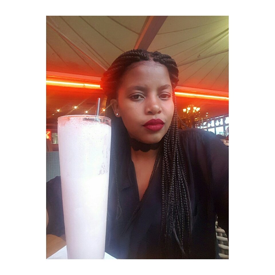 Nomateeee's profile picture. Living With No Regrets!