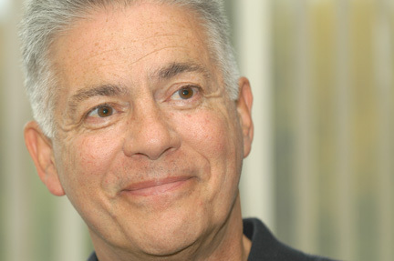 THOM O'CONNOR
MARKETING COMMUNICATIONS. Seasoned writer/editor/publicist.