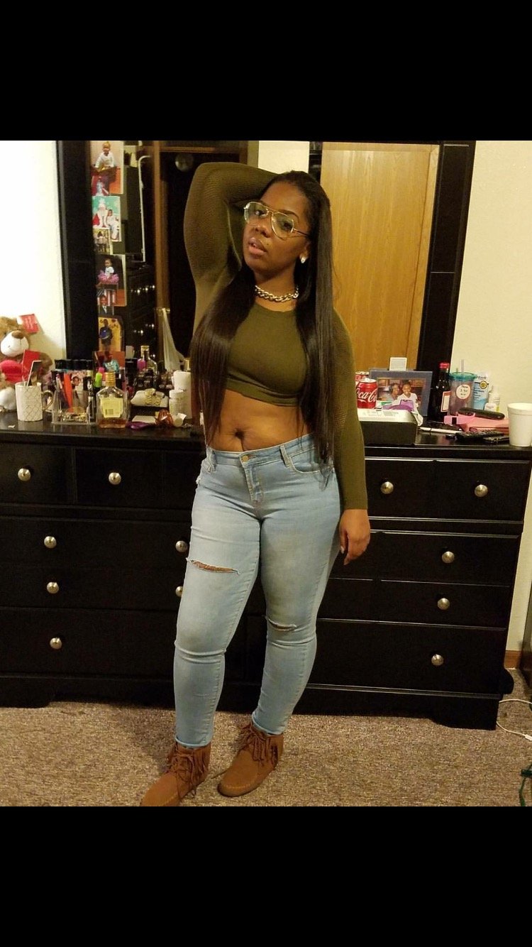 REALISTIC_BABII's profile picture. You are what you portray....