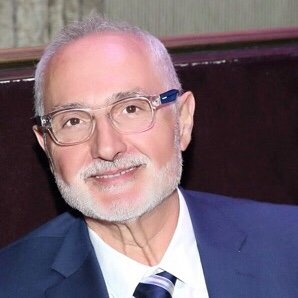 Gemologist. Jeweler. President of La Canada Gem lab and Estate Jewelry Collection.