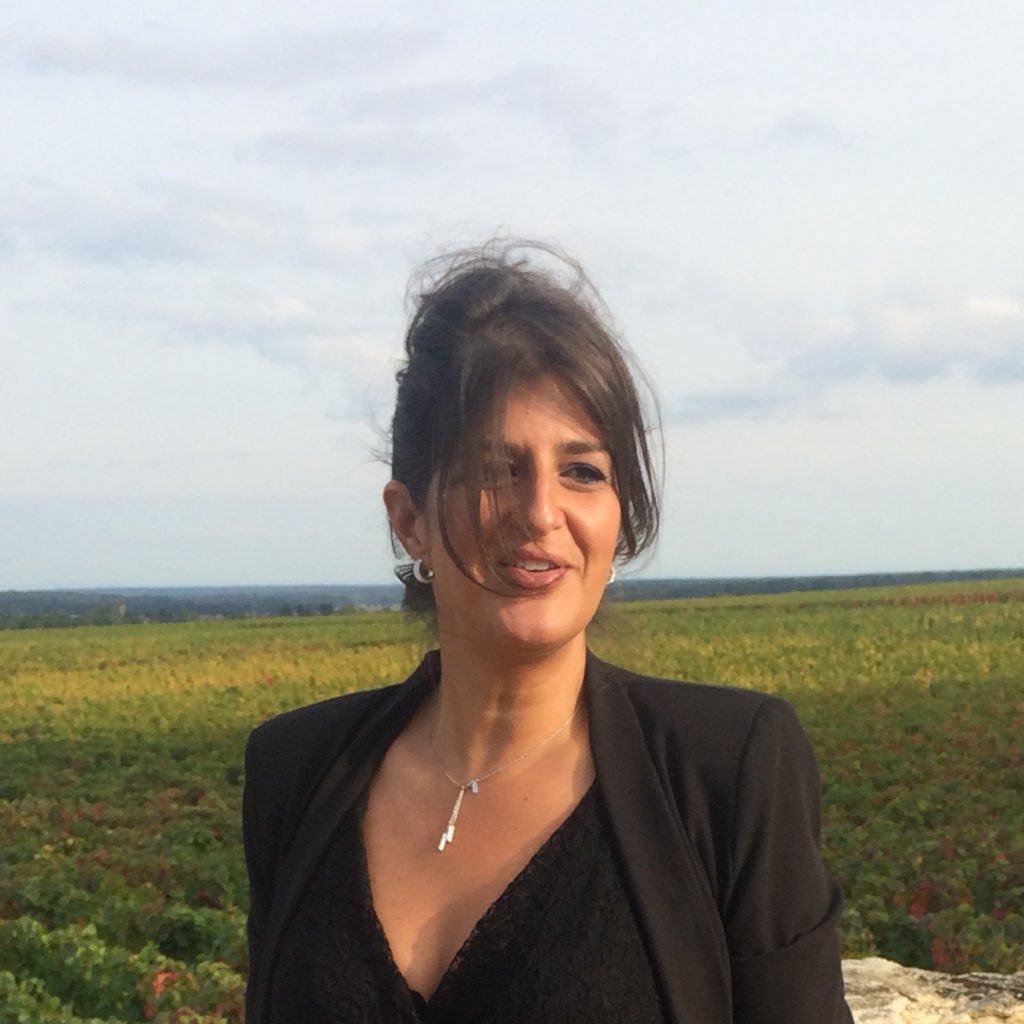 Éditrice gourmande et runneuse passionnée...ou peut-être éditrice passionnée et runneuse gourmande🤷♀️