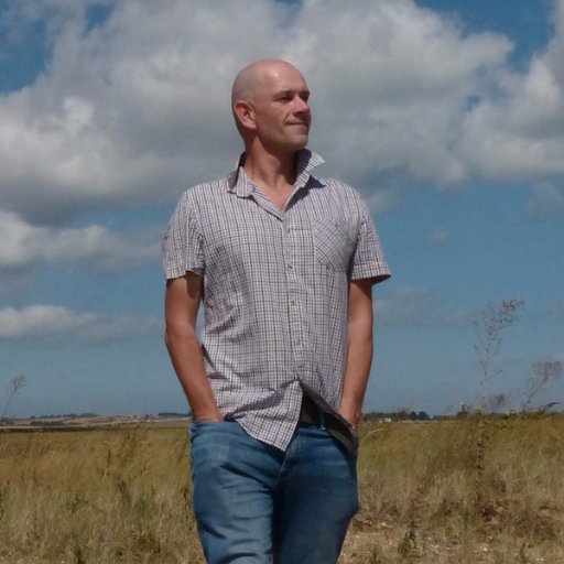 BookReviewBlog2's profile picture. 