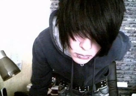 CalebBites's profile picture. Im Caleb.Im A Twitter Whore. 17.Straight-Ish.Parties.Fun. and Yes.I Do Bite ;)...*Bites You* [[Jack]] [[Darius]] [[Danny]] [[Jess]] [[Charlie]] [[Nikkie]] :D xx