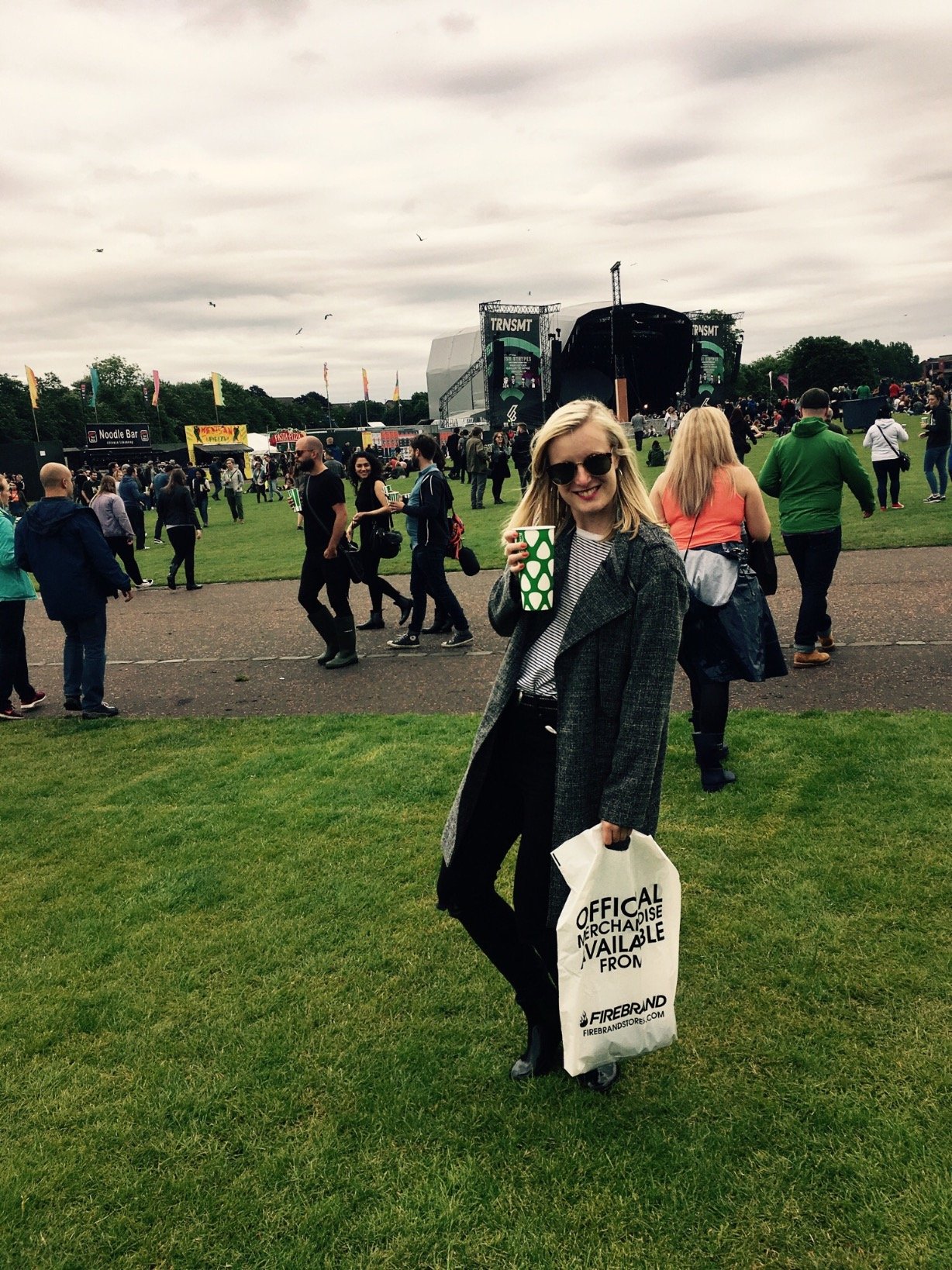 Reb_Den's profile picture. 