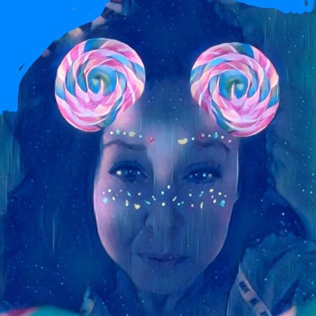 RobinDuhCradle's profile picture. Addict named Robin. I’m also a mom, a friend, niece, cuz....I’m passionate about the Drug Epidemic and the stigma that goes with it. My daughter is my life.