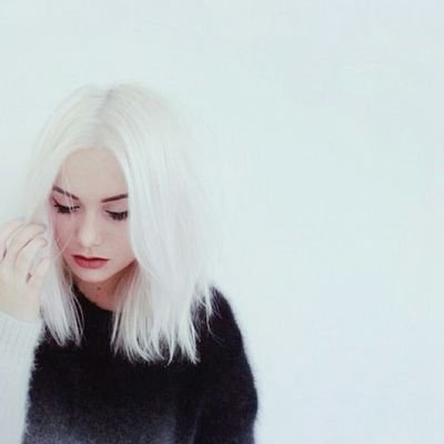 IreneStark28's profile picture. 