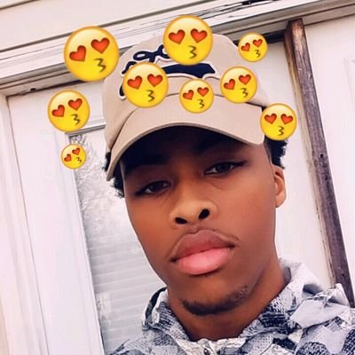 trapstarrkam's profile picture. 18😋 snap; sheloveskammie 🍭 instagram; sheloveskammie 🐐