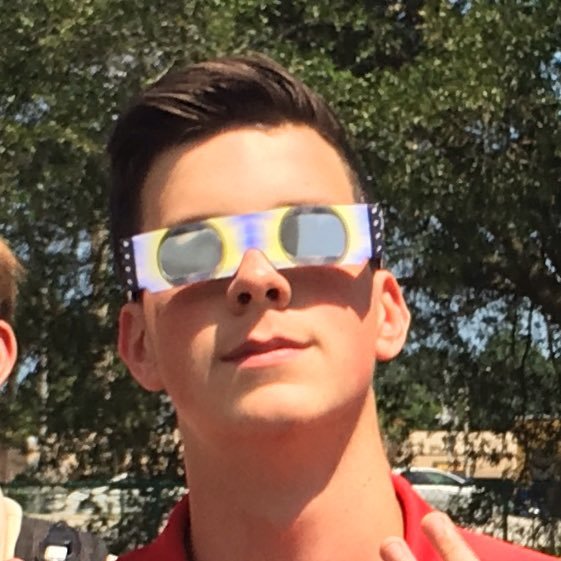 donnie_weir's profile picture. people tell me I'm tall