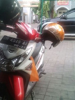 Hidup susah senang di jalanin aja