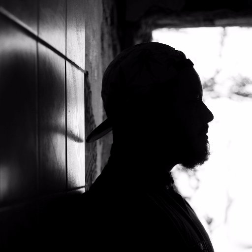 Moosepantz's profile picture. Lead guitarist of @OXYbandSA *
Musician //Artist// Digital Marketer *