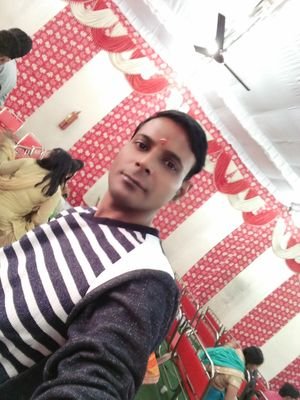 soti_deepak's profile picture. शेरो के पुत्र शेर ही जाने जाते हॆ,
लाखो के बीच ब्राहमण पहचाने जाते हॆ...... 😎