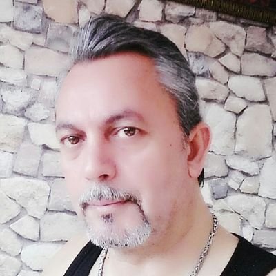 Sert,haşin,gaddar fakat bilakis çok kibarim iyi dans ederim israr ederim o kadar.