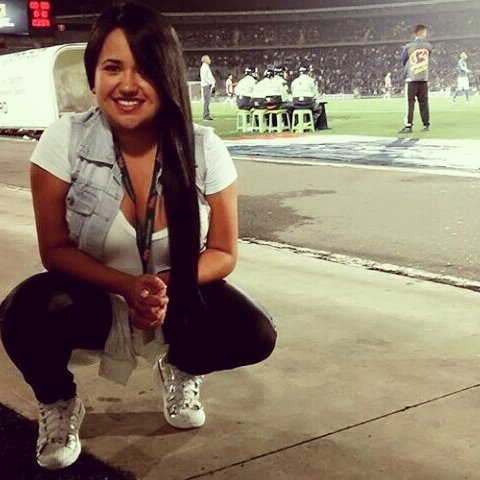 Comunicadora Social y Periodista
 -----
Primero Dios 💛