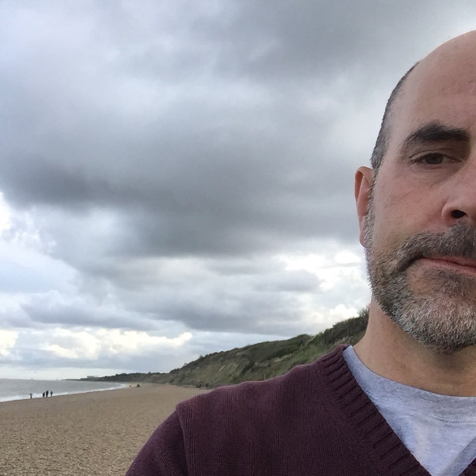 pidgeonwriter's profile picture. Academic publisher, novelist, interdisciplinarian.