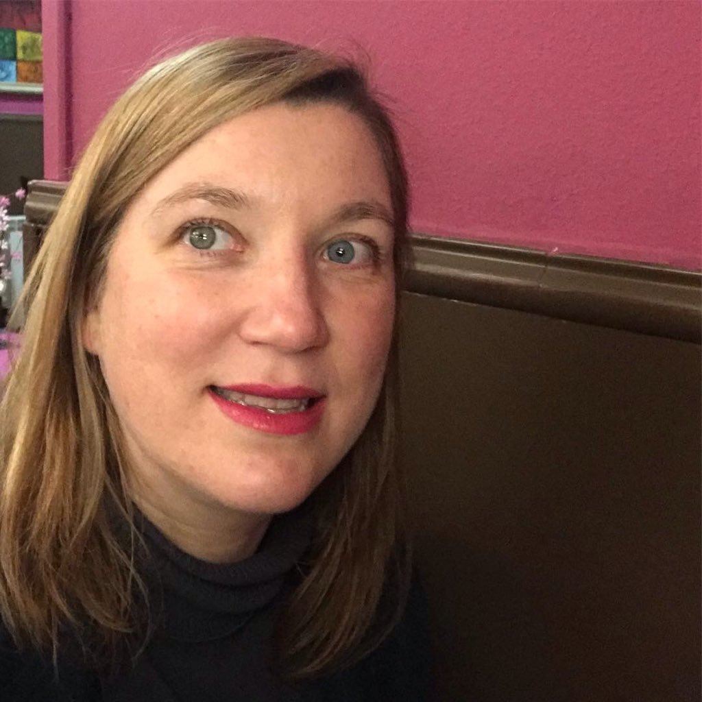 MONICAFBI's profile picture. Psicologa terapia narrativa i treball comunitari. interessada en terapia, supervisió, ioga, feminisme, drets socials, salut mental, autoimmunes i molt mes!