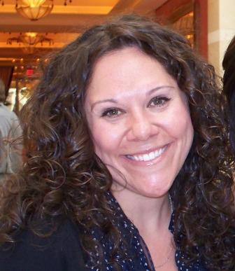 beckynlewis's profile picture. Collector of animals and master of funny and ridiculous stories.