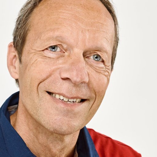 Coach, formateur et conférencier, je suis expert de la relation à l'argent. J'anime conférences et ateliers sur ce thème en France, Belgique et Suisse.